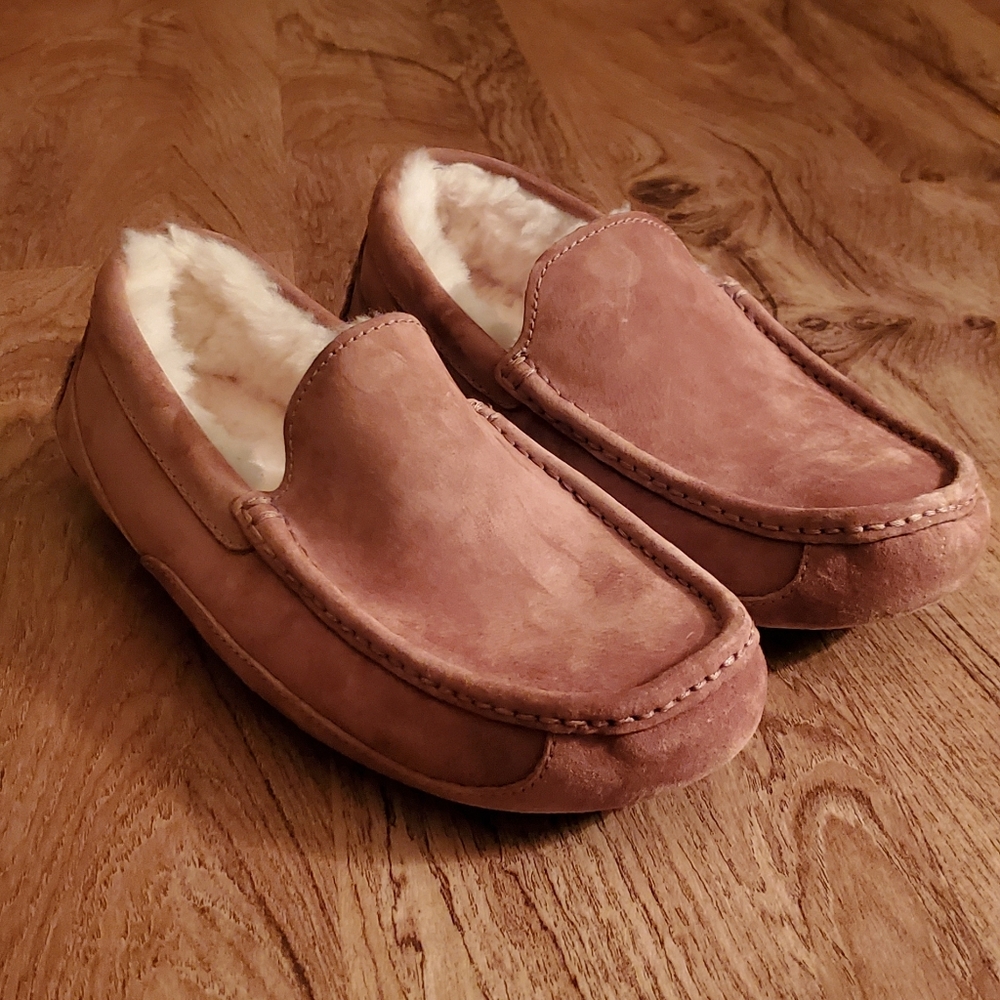 UGG Australia Ascot Slippers